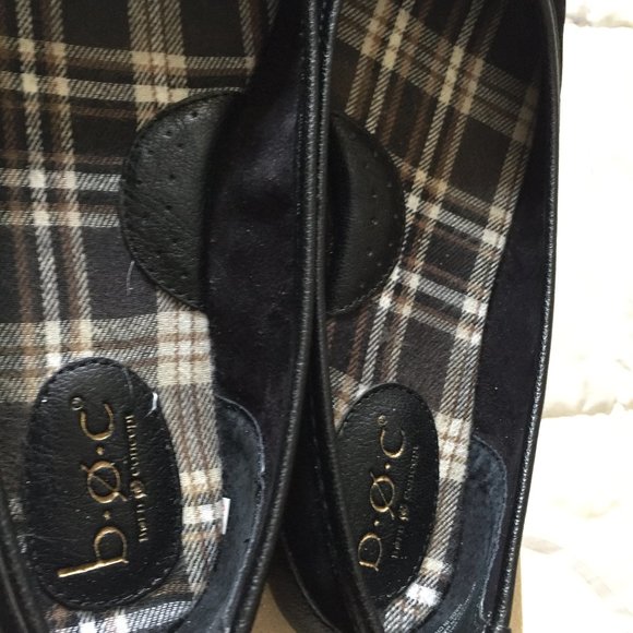 Adorable b o c ballet-style black flats with round bow toe - Picture 5 of 8